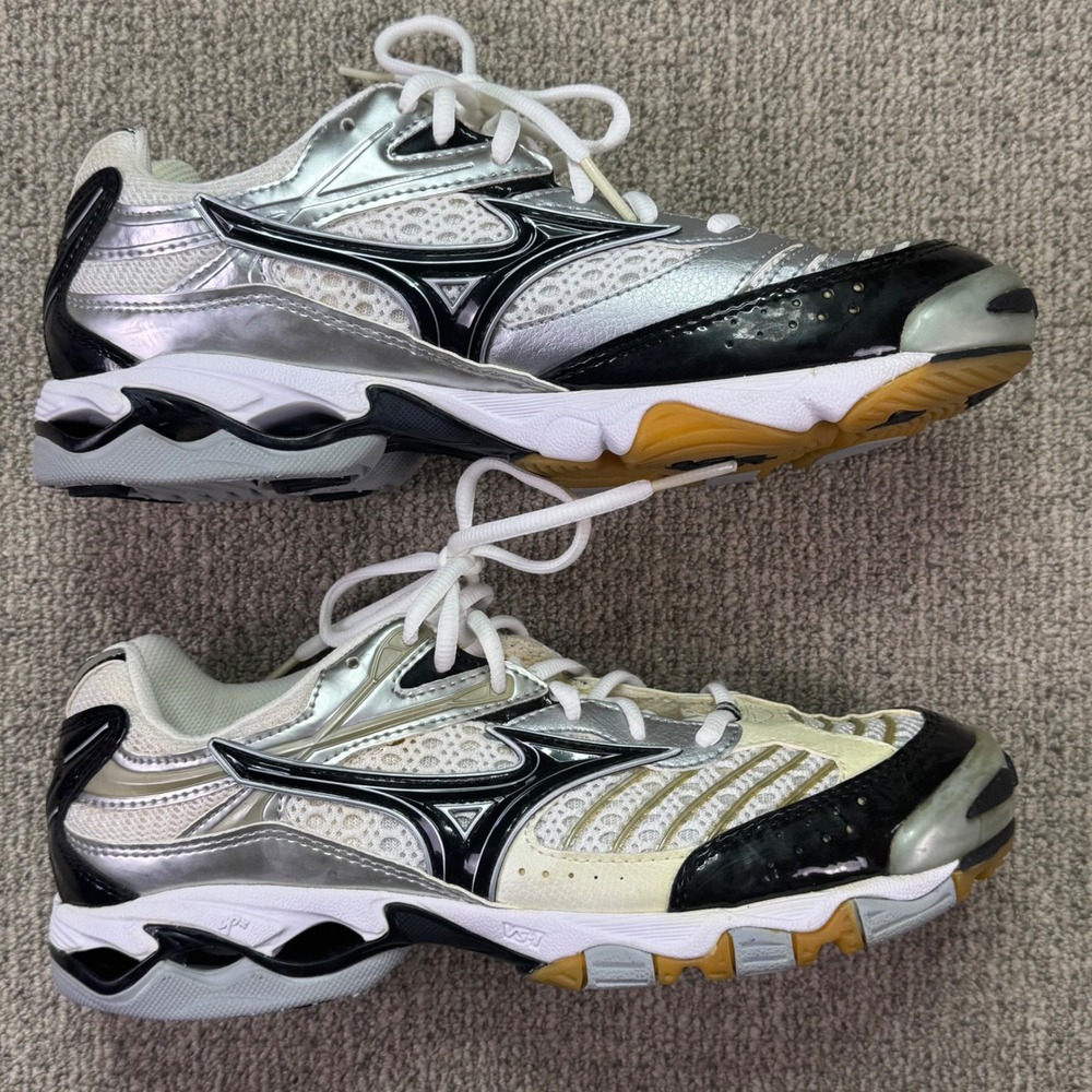 Mizuno Wave Lightning 6 Women's 10.5 Silver Black‎ Volleyball Shoes NWOT